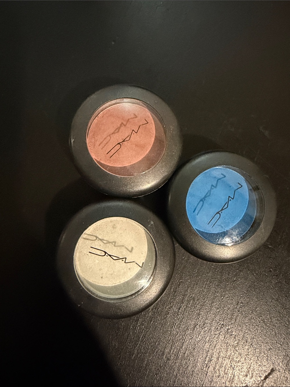 MAC Cosmetics Eyeshadow Trio — Blue, Peach, Cream